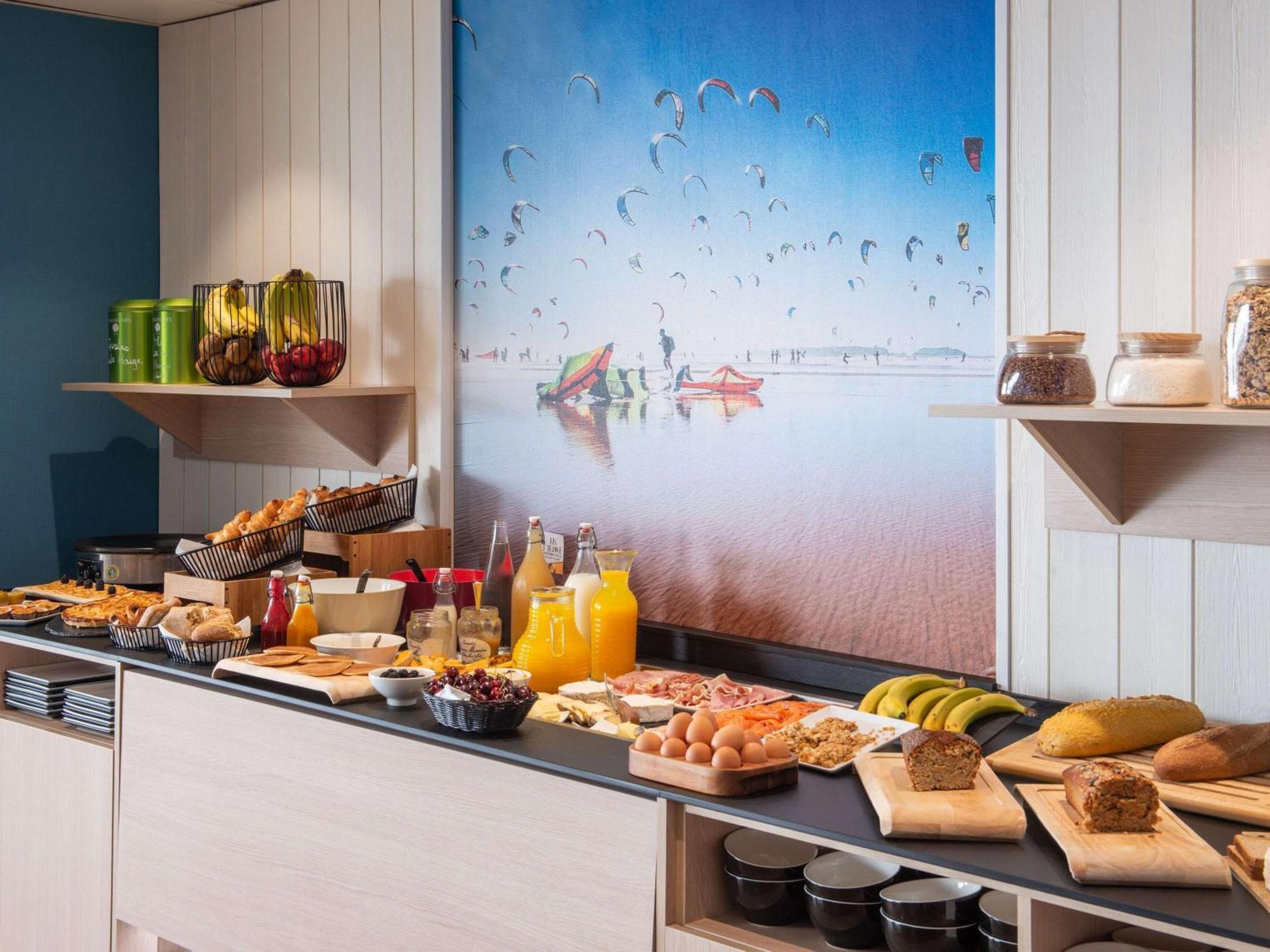 Mercure La Presidence Hotel 4*